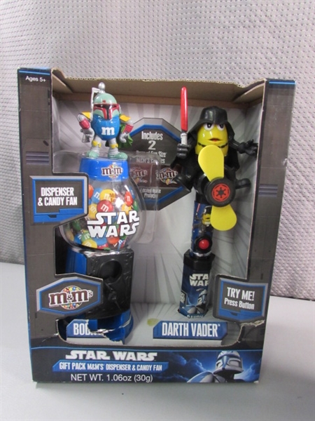 2 STAR WARS/M&M GIFT PACKS - CANDY DISPENSERS & FAN