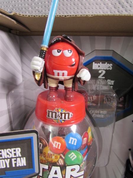 2 STAR WARS/M&M GIFT PACKS - CANDY DISPENSERS & FAN