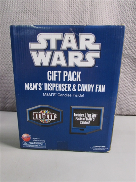 2 STAR WARS/M&M GIFT PACKS - CANDY DISPENSERS & FAN