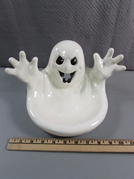 HALLOWEEN LIGHT UP GHOST CANDY DISH