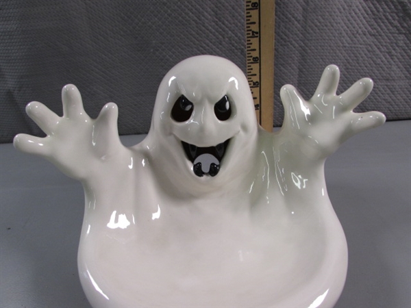 HALLOWEEN LIGHT UP GHOST CANDY DISH