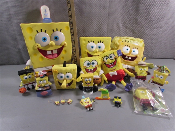 LARGE COLLECTION OF SPONGEBOB SQUAREPANTS TOYS