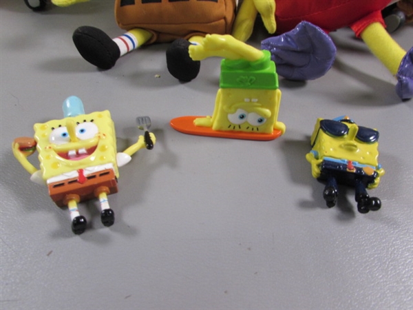 LARGE COLLECTION OF SPONGEBOB SQUAREPANTS TOYS