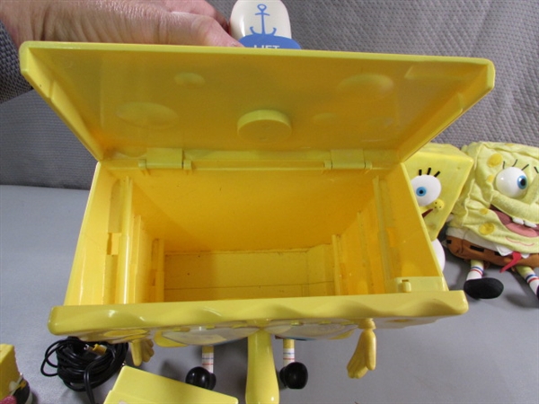 LARGE COLLECTION OF SPONGEBOB SQUAREPANTS TOYS