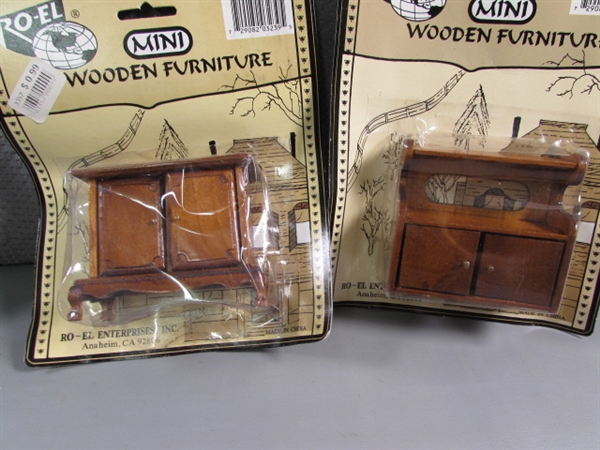 MINIATURE DOLLHOUSE FURNITURE & ACCESSORIES - MOST ARE NEW IN PACKAGE