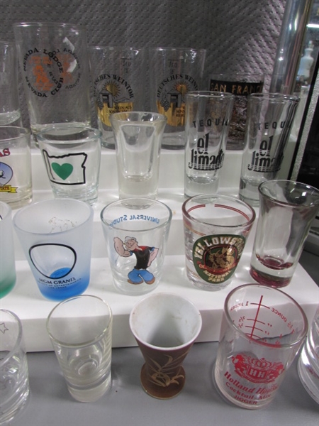 SEAGRAMS MIRROR/SIGN & SHOT GLASS COLLECTION