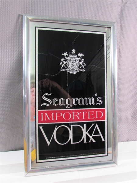 SEAGRAMS MIRROR/SIGN & SHOT GLASS COLLECTION