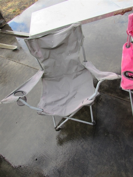 FOLDING CAMP CHAIRS & TABLE - NEED CLEANING