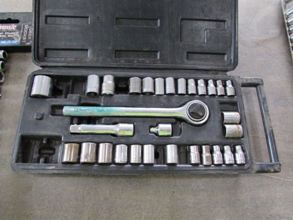 HEX KEY SET & 3/8 SOCKETS & DRIVER