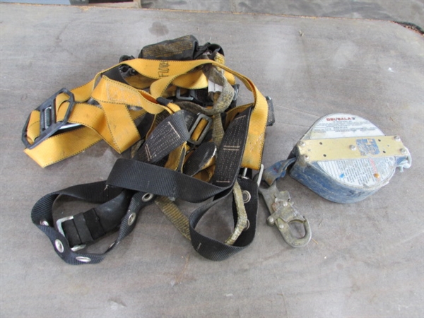 SAFETY HARNESS & LIFELINE