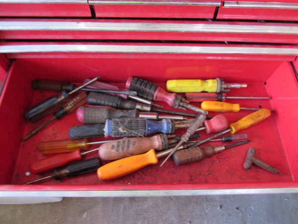 SMALL 2 PIECE TOOL CHEST W/TOOLS