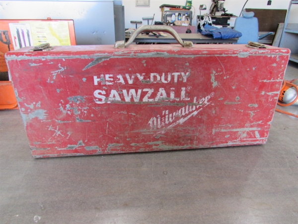 HEAVY DUTY MILWAUKEE SAWZALL SAW