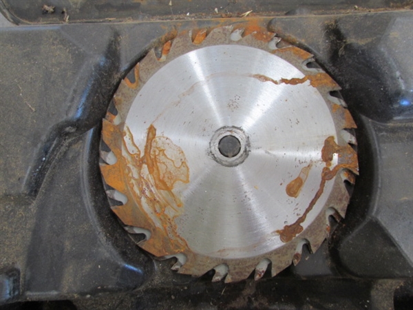 2 7 1/4 CIRCULAR SAWS