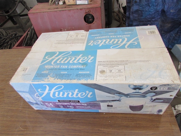 NIB HUNTER CEILING FAN W/LIGHT