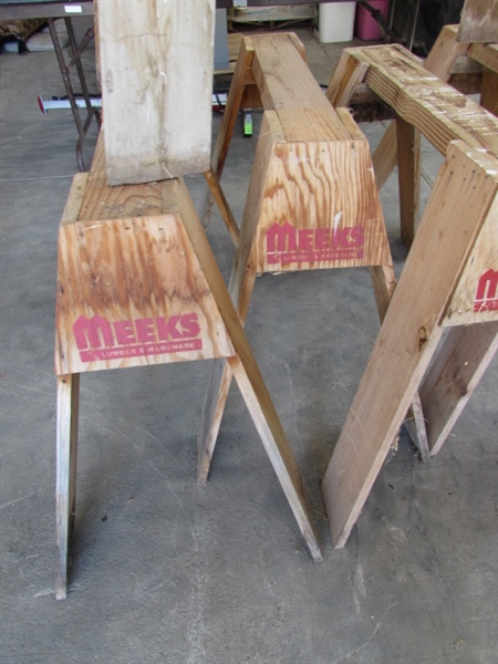 5 WOODEN SAWHORSES