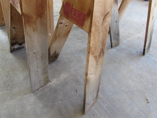 5 WOODEN SAWHORSES