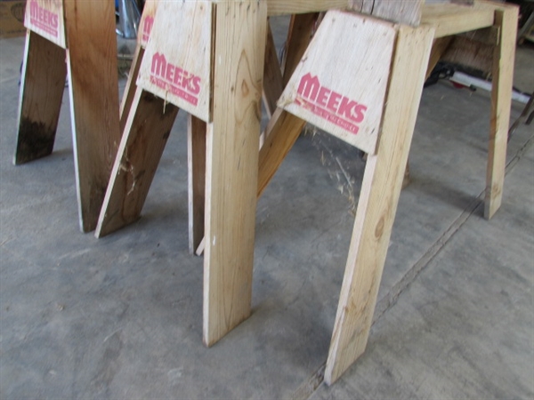 5 WOODEN SAWHORSES