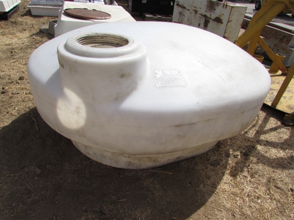 210 GALLON TRUCK BED WATER CONTAINER - NEEDS A LID & CLEANING