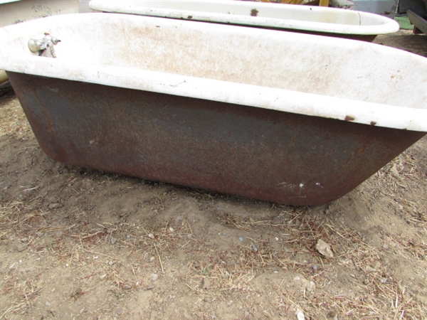 VINTAGE CAST IRON ENAMELED BATHTUB