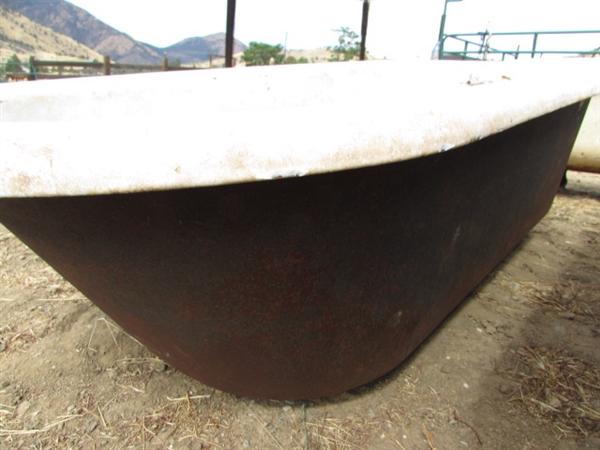 VINTAGE CAST IRON ENAMELED BATHTUB