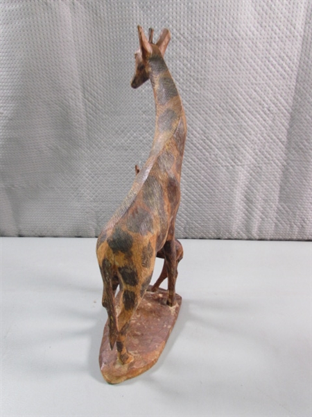 12 CARVED WOODEN GIRAFFE STATUE