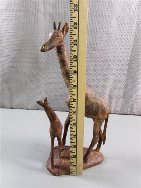 12 CARVED WOODEN GIRAFFE STATUE