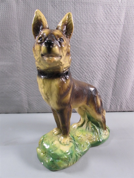 VINTAGE GERMAN SHEPHERD STATUE - PLASTER?