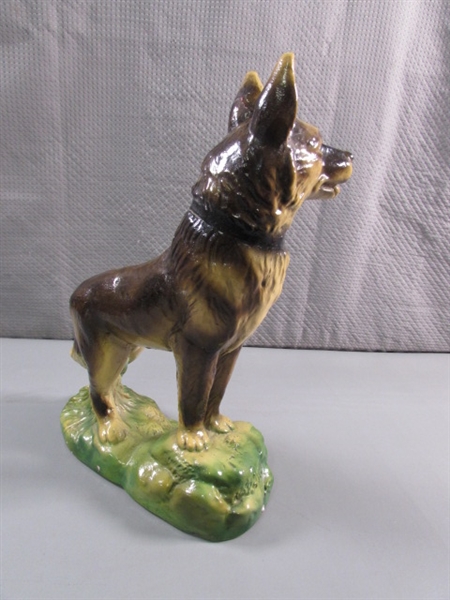 VINTAGE GERMAN SHEPHERD STATUE - PLASTER?