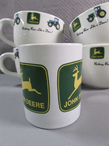 JOHN DEERE TRACTOR SOUP BOWLS & COFFEE MUG