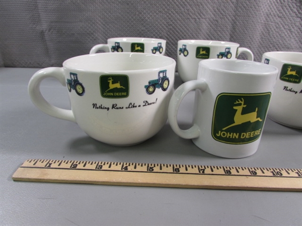 JOHN DEERE TRACTOR SOUP BOWLS & COFFEE MUG