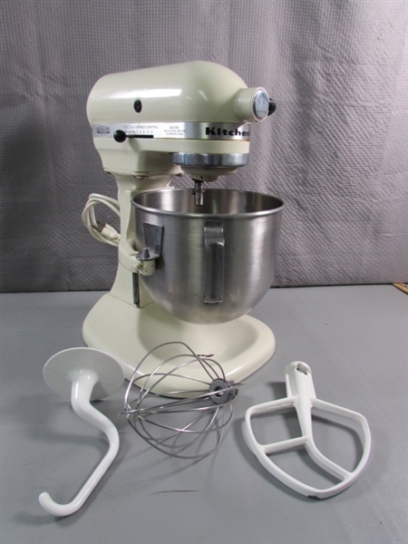 VINTAGE K5SS KITCHENAID MIXER