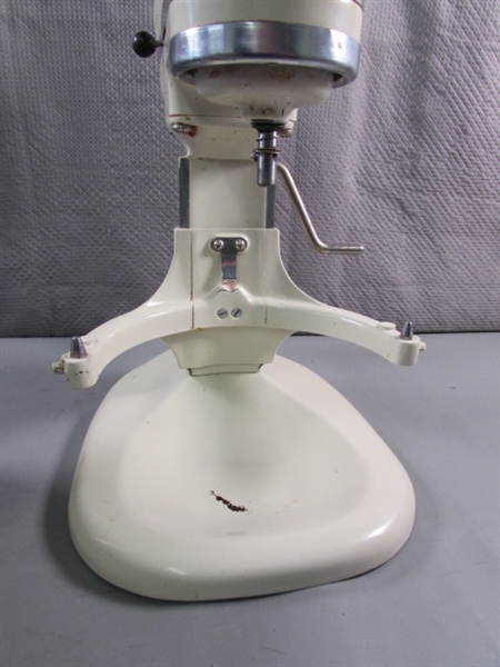 VINTAGE K5SS KITCHENAID MIXER