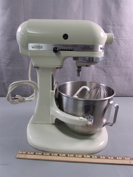 VINTAGE K5SS KITCHENAID MIXER