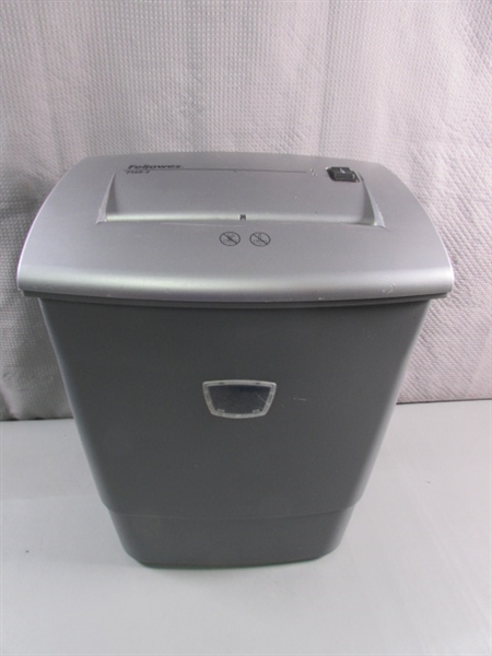 FELLOWES PAPER SHREDDER