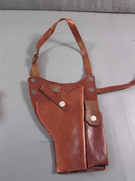 LEATHER HOLSTERS