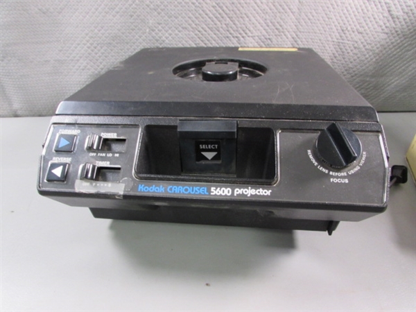 KODAK CAROUSEL SLIDE PROJECTOR 5600