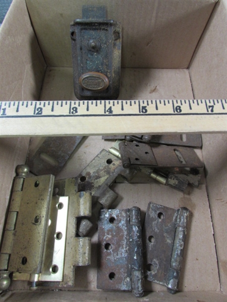 BOX OF LARGE HINGES, LATCHES, ETC.