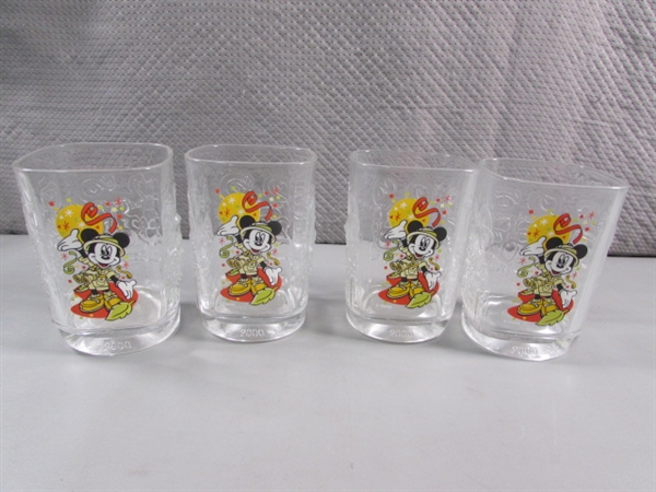 16 WALT DISNEY/MICKEY MOUSE COLLECTIBLE GLASSES