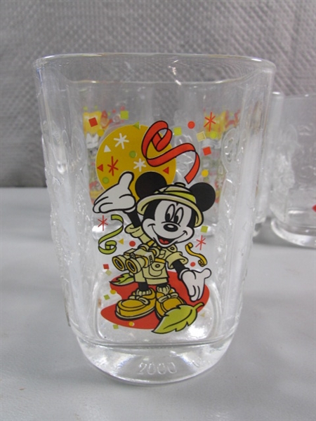 16 WALT DISNEY/MICKEY MOUSE COLLECTIBLE GLASSES