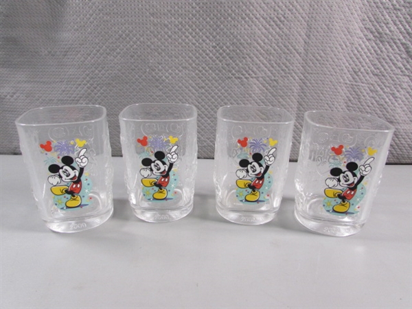 16 WALT DISNEY/MICKEY MOUSE COLLECTIBLE GLASSES