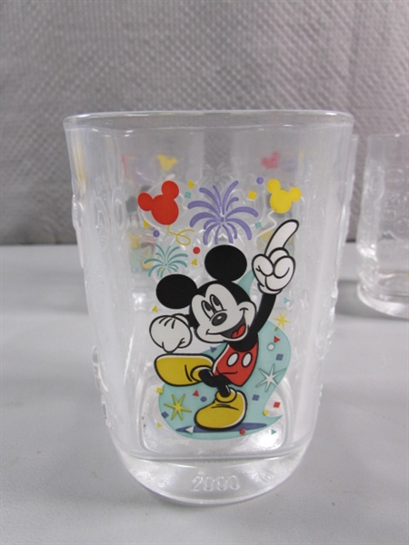 16 WALT DISNEY/MICKEY MOUSE COLLECTIBLE GLASSES