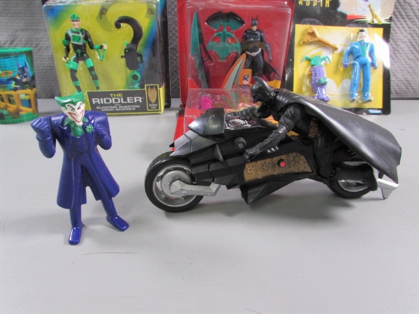 COLLECTION OF BATMAN, BATMAN & ROBIN TOYS & MORE - MOST ARE NEW