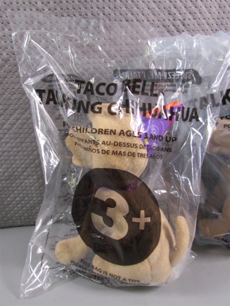 4 NEW VINTAGE TACO BELL TALKING CHIHAUHAU TOYS