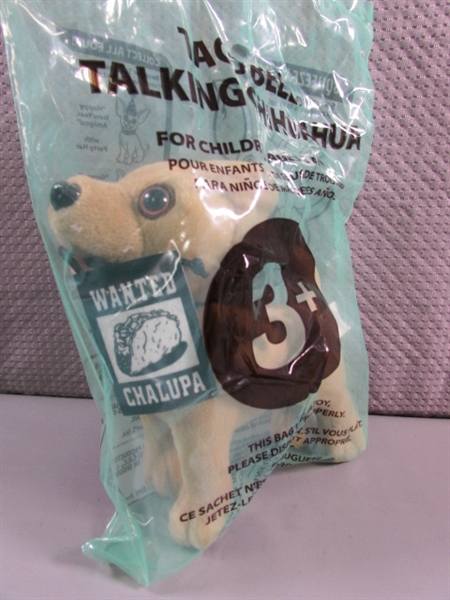 4 NEW VINTAGE TACO BELL TALKING CHIHAUHAU TOYS