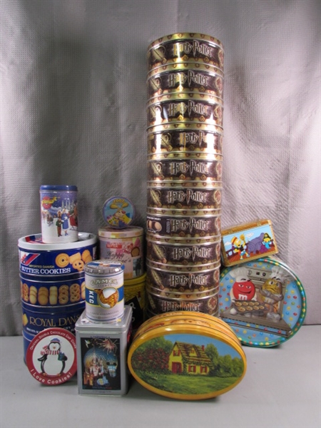 LARGE COLLECTION OF TINS