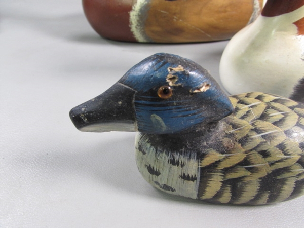 PORCELAIN, CERAMIC, WOODEN DUCKS DECOR & 2 PLAYING CARD BOXES