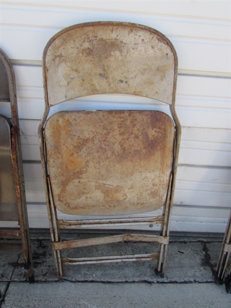 8 VINTAGE METAL FOLDING CHAIRS