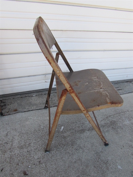 8 VINTAGE METAL FOLDING CHAIRS