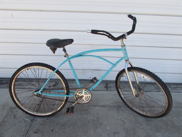 VINTAGE SINGLE SPEED BICYCLE