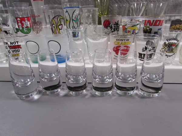 LARGE COLLECTION OF SHOT GLASSES